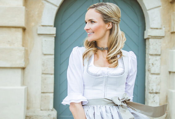 Frau, Braut, Hochzeit, Dirndl, Tracht