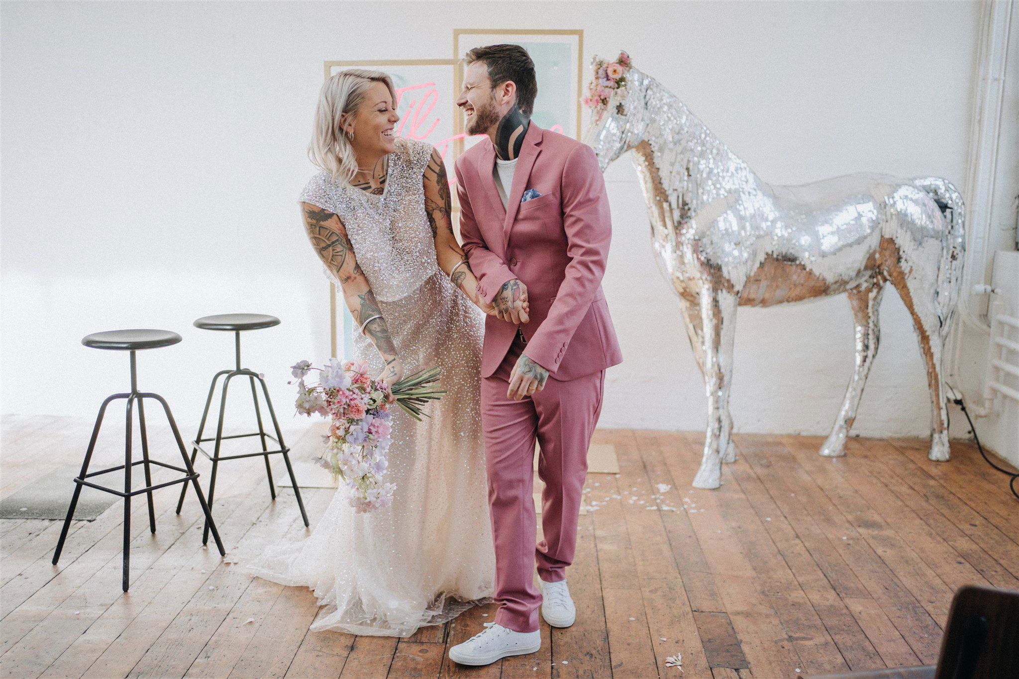 Braut - Bräutigam - Hochzeit - Blumenstrauß