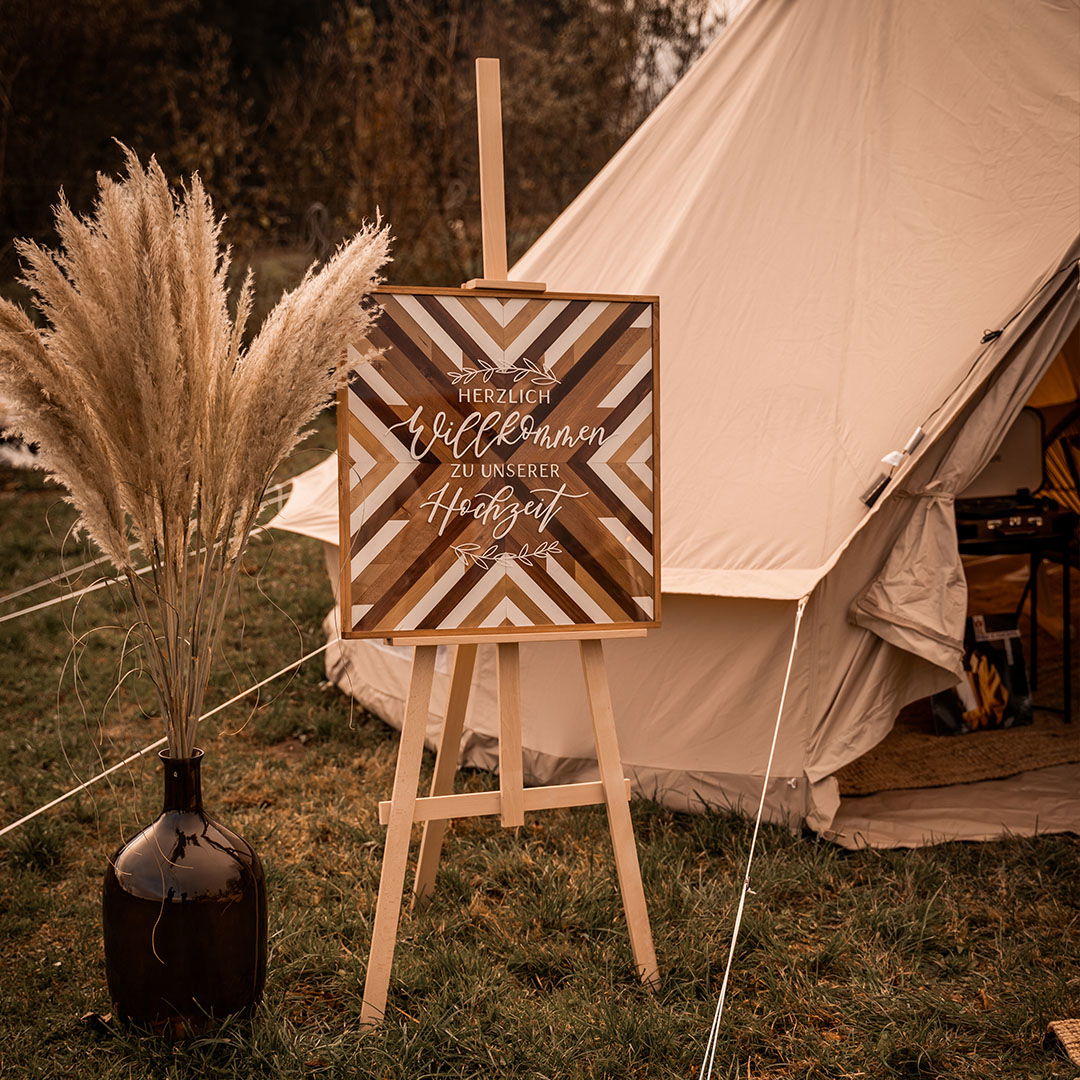 Willkommensschild bei freier Trauung