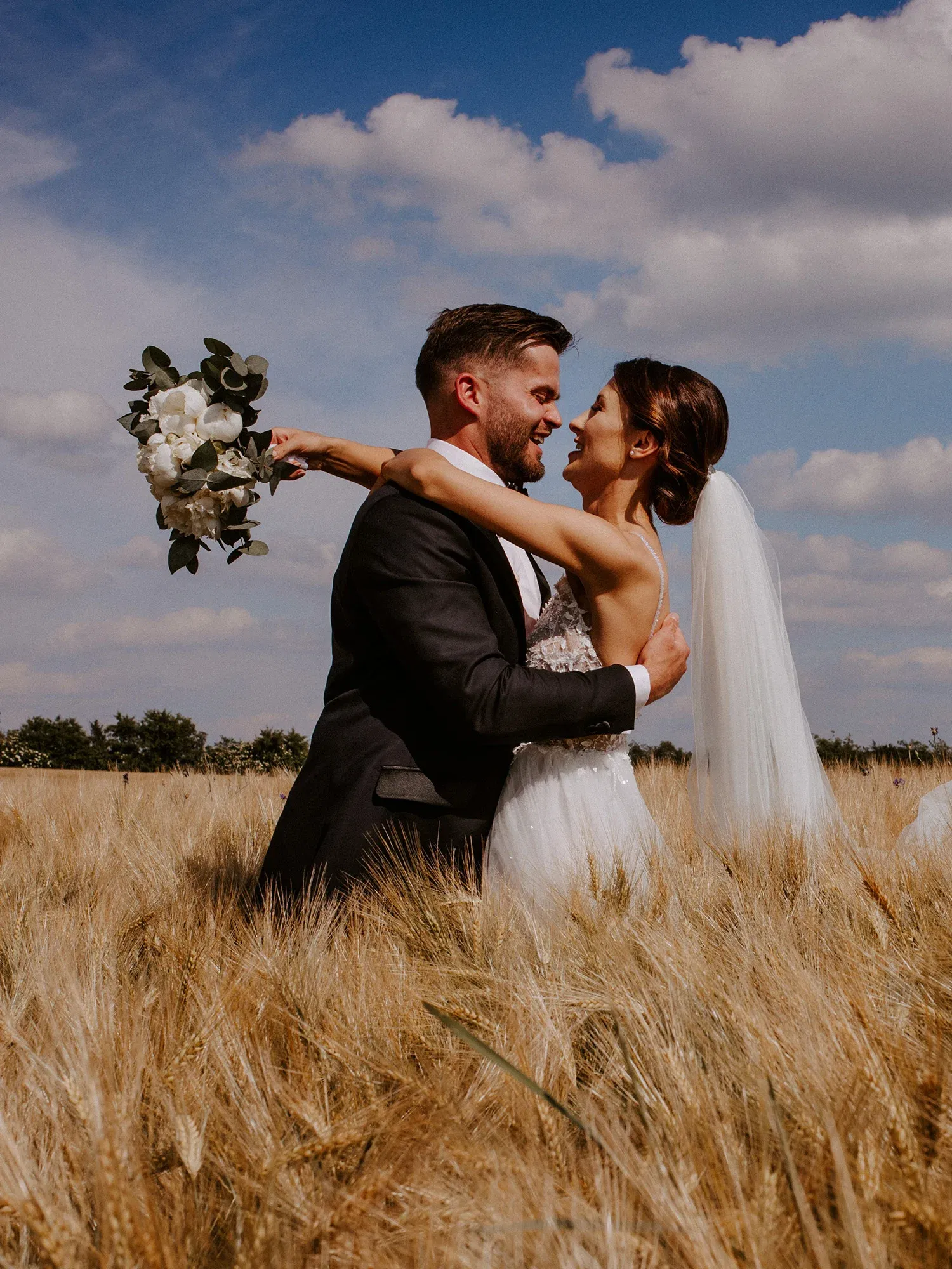 Hochzeit - Hochzeitspaar - Outdoor