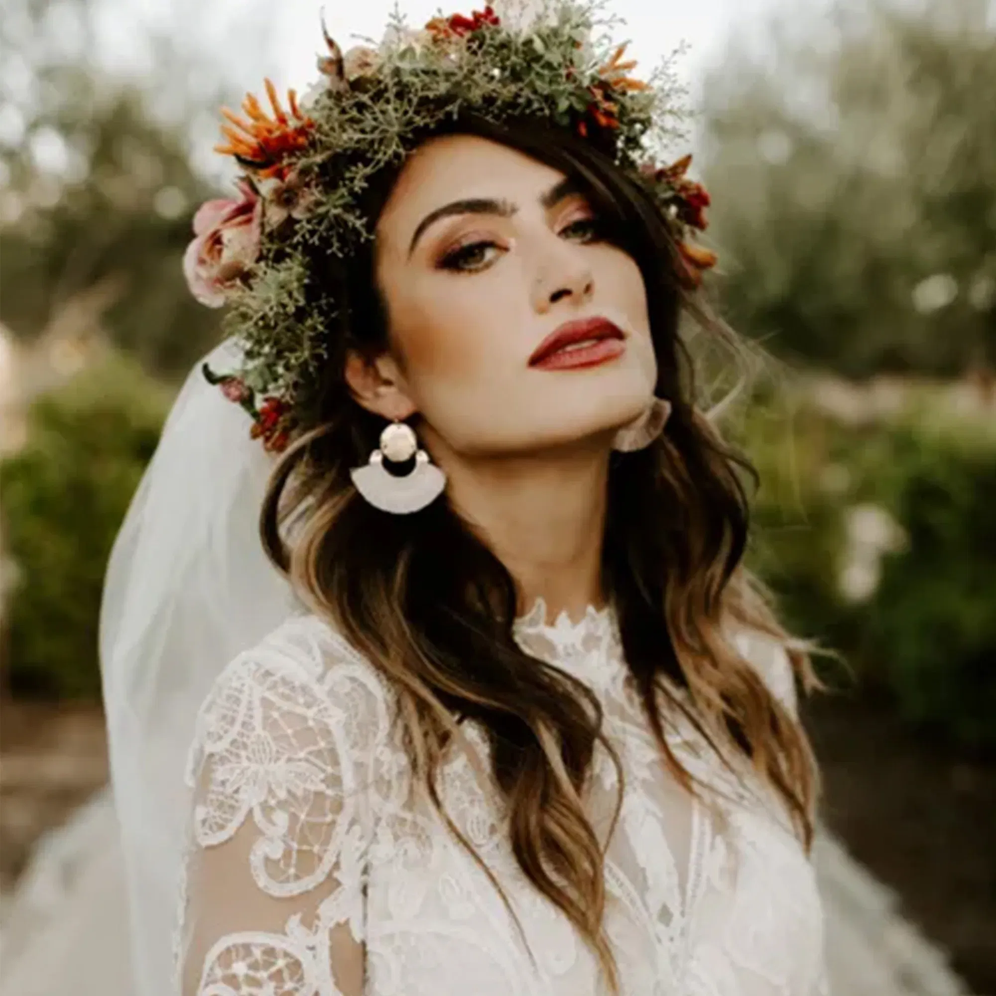 Braut mit Blumenkranz