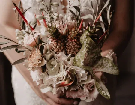 Brides to be – Fotoshooting der Brautmoden-Kollektion 2023