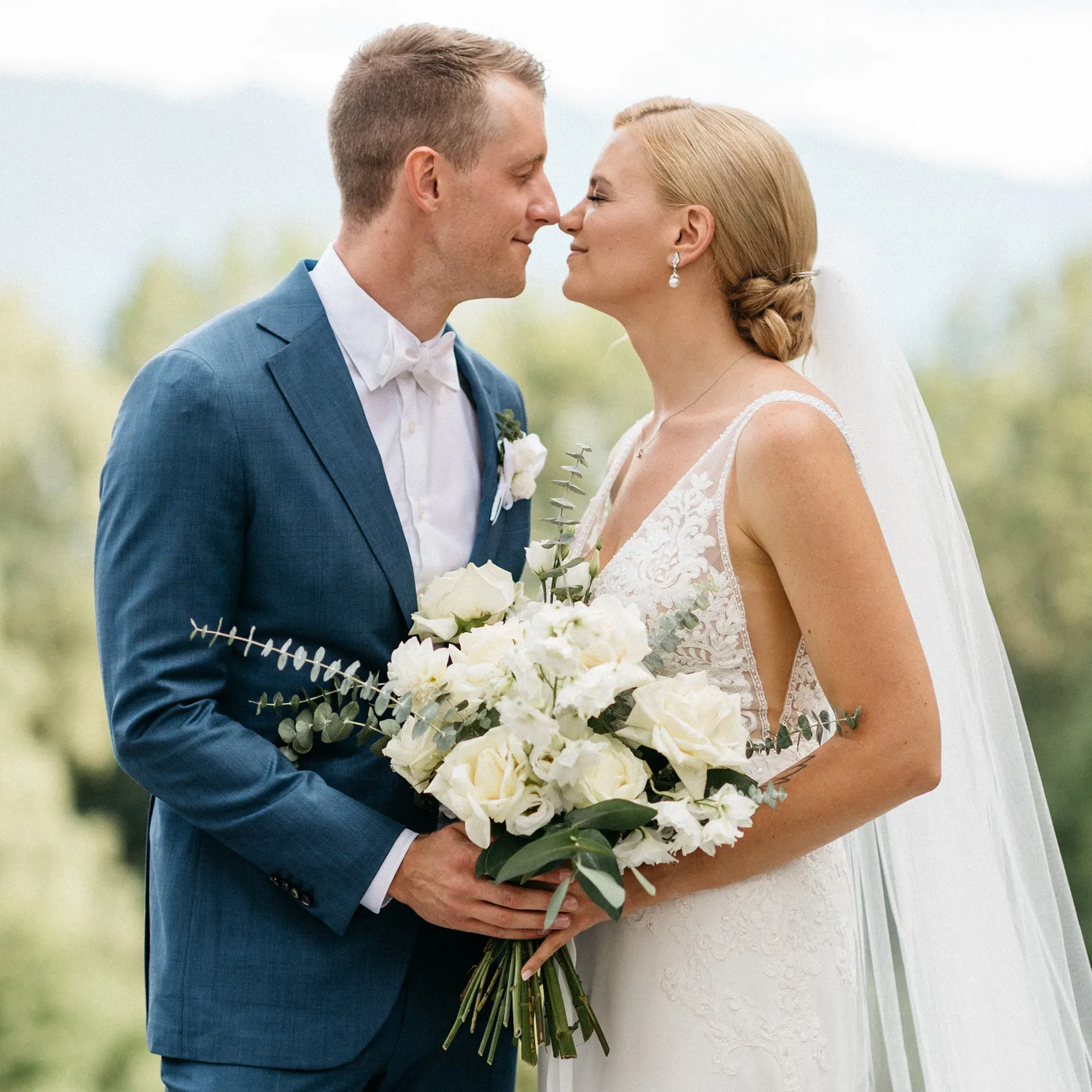 Hochzeitspaar beim Fotoshooting