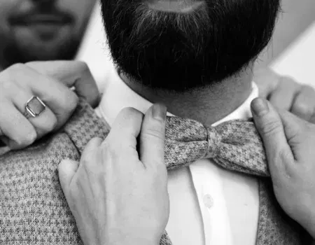 Von Kopf bis Fuß perfekt gestylt: Tipps für dein Bräutigam-Styling!