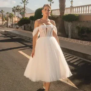 Kurze Brautkleider
