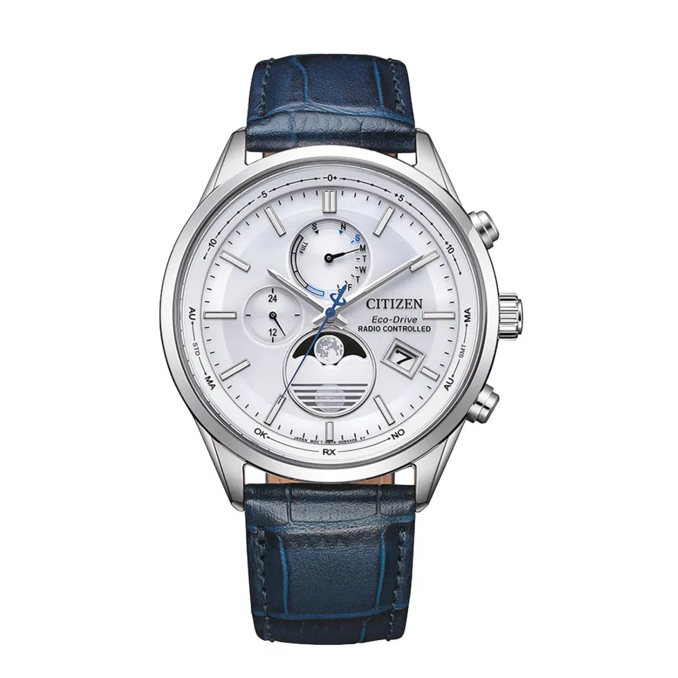 Hochwertige Citizen Herrenuhr mit weißem Zifferblatt, blauen Akzenten und dunkelblauem Lederarmband